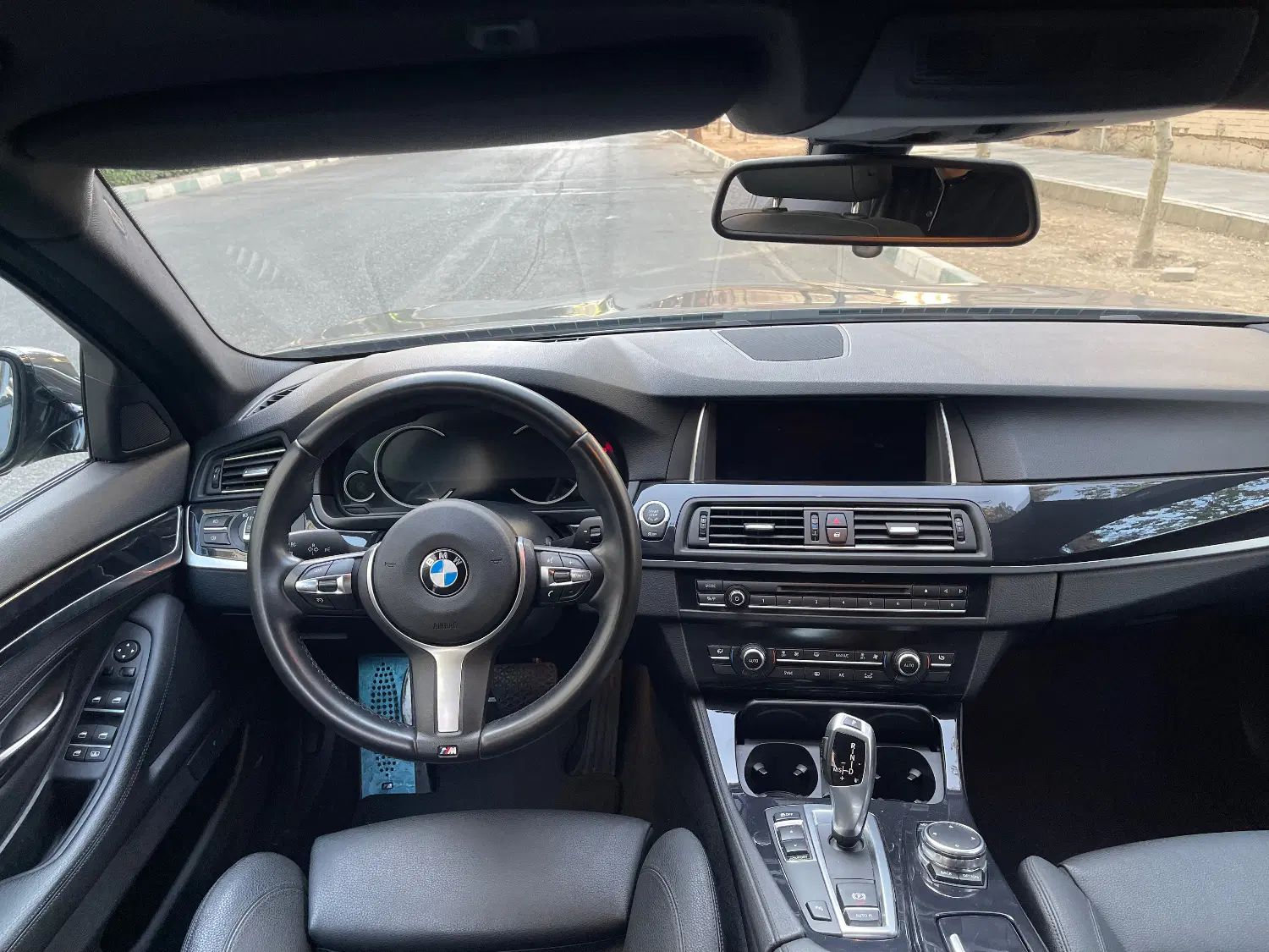 ب ام و سری 5 520i - 2016