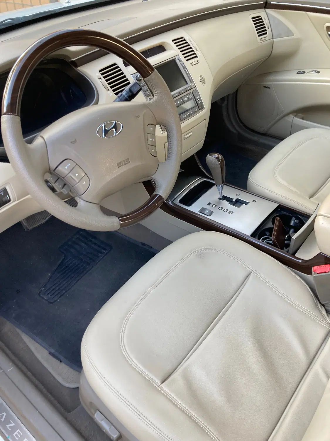 هیوندای آزرا (گرنجور) 3300cc - 2009