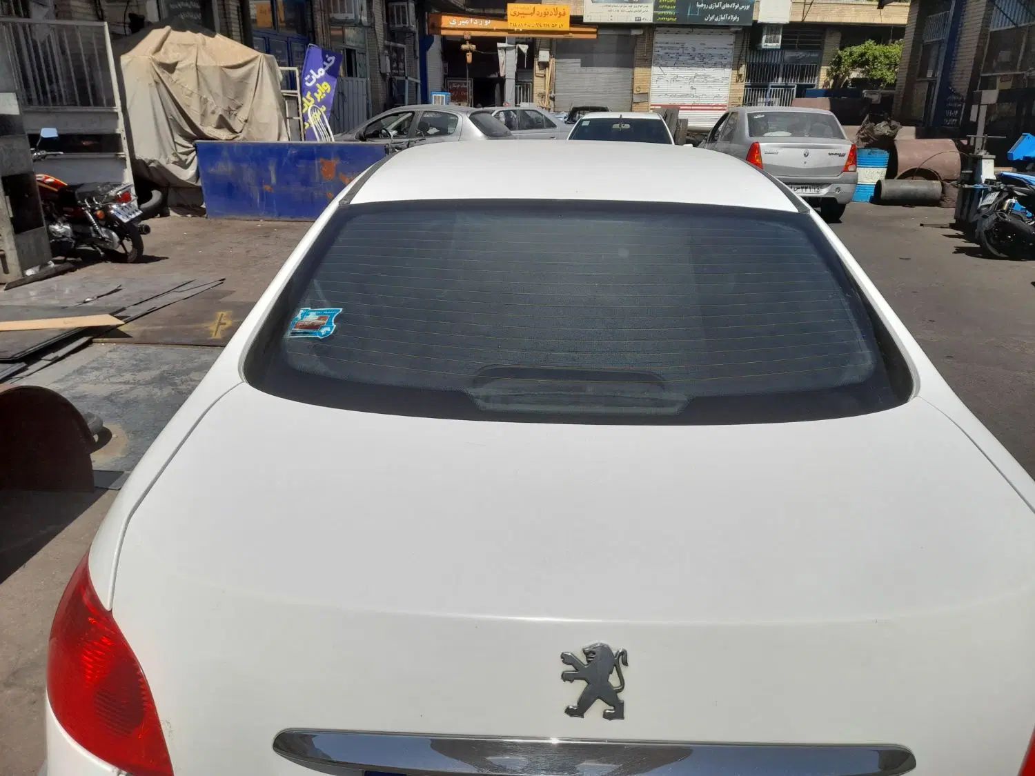 پژو ۲۰۶ صندوق دار v8 - 1394