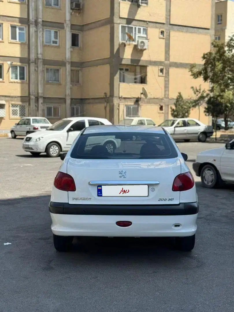 پژو ۲۰۶ صندوق دار v8 - 1395