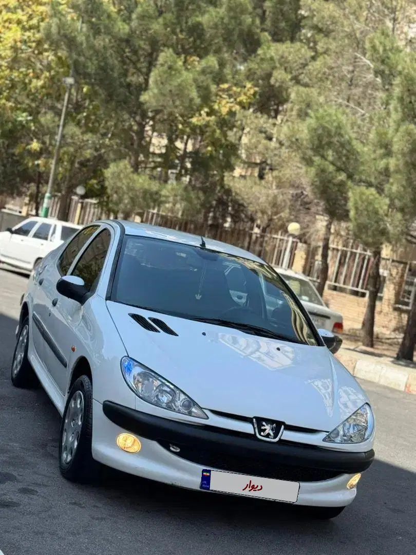 پژو ۲۰۶ صندوق دار v8 - 1395