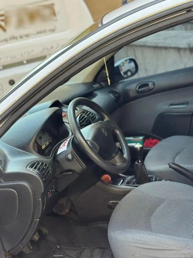 پژو ۲۰۶ صندوق دار v8 - 1395