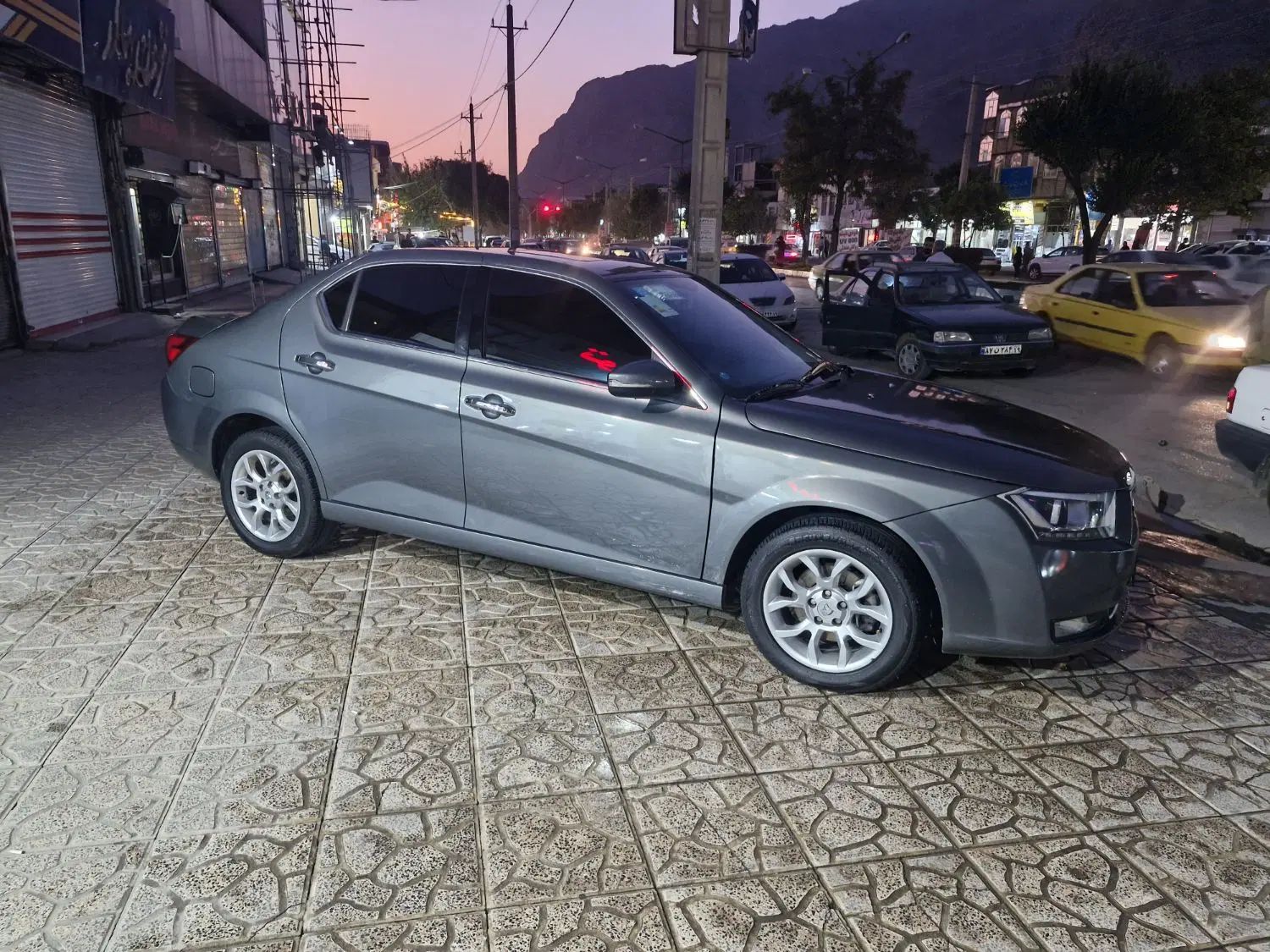 دنا پلاس توربو اتوماتیک - 1402