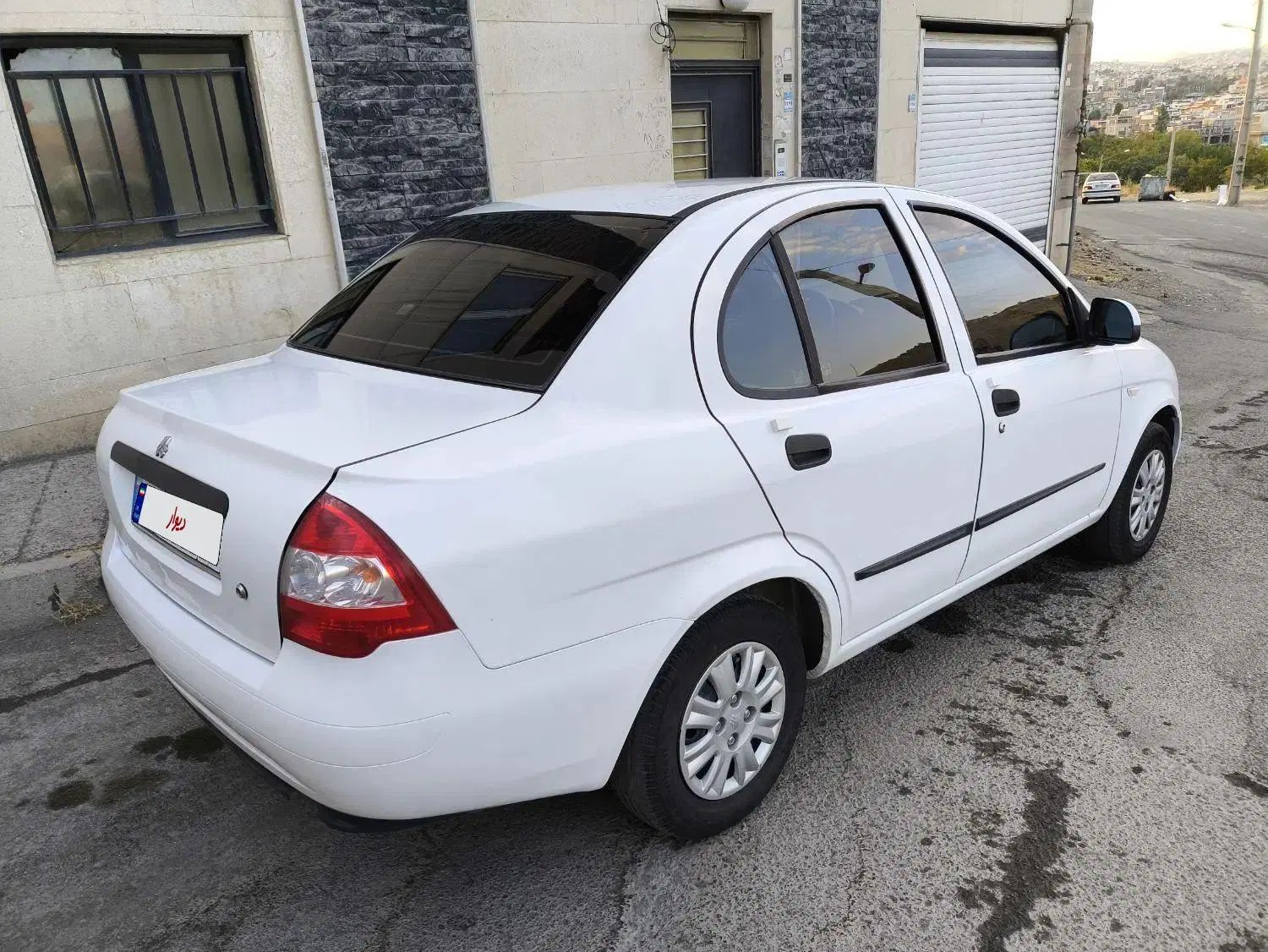 تیبا صندوق دار SX - 1396