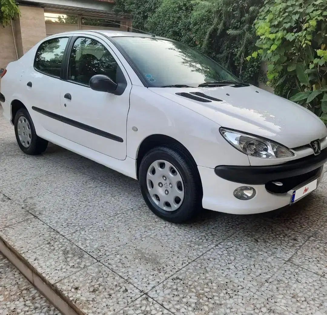 پژو ۲۰۶ صندوق دار v8 - 1389