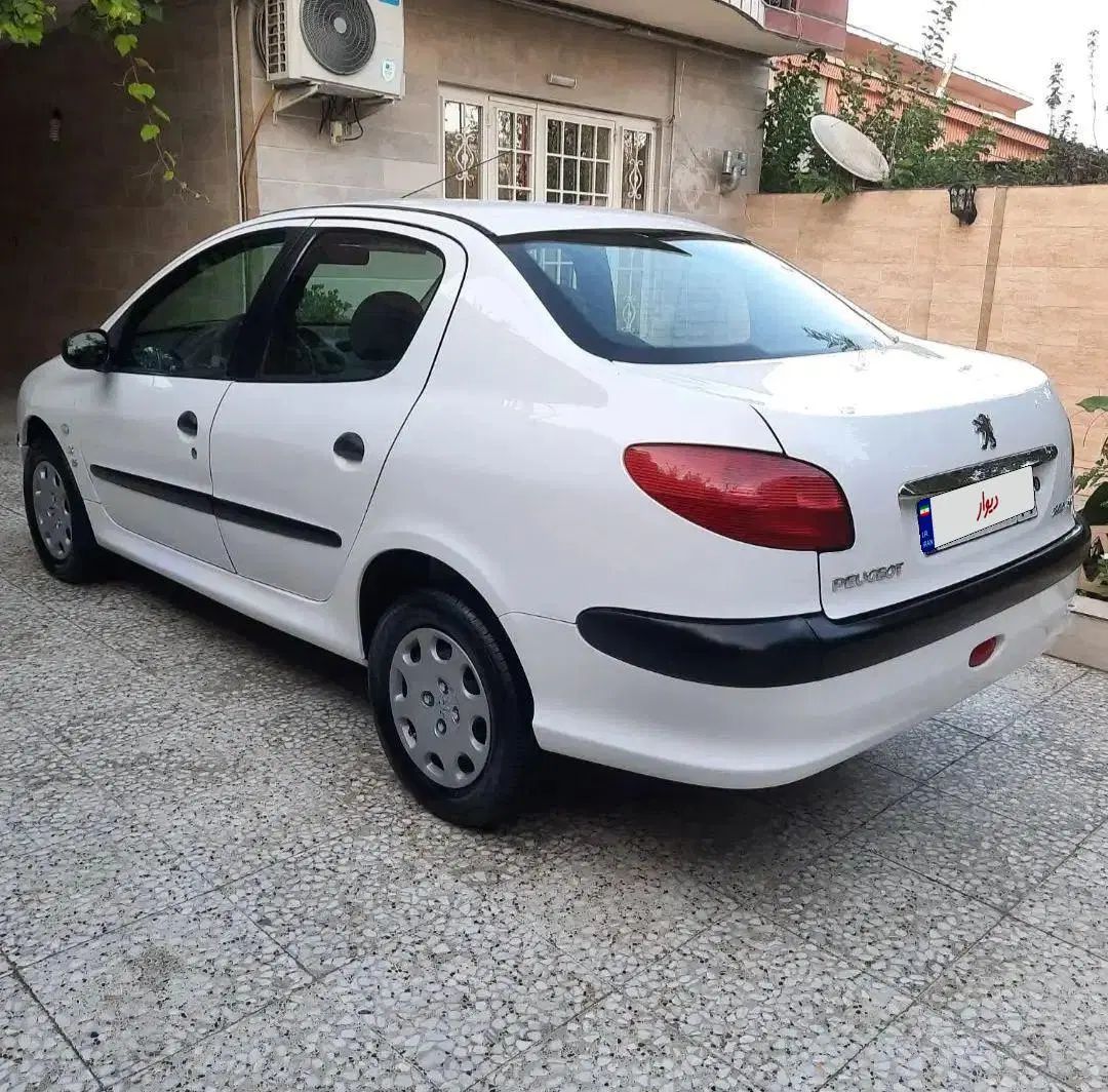 پژو ۲۰۶ صندوق دار v8 - 1389