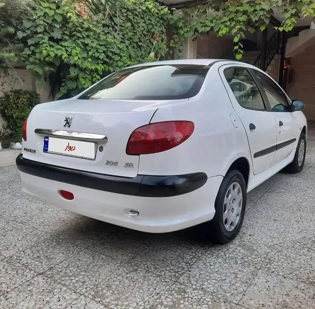 پژو ۲۰۶ صندوق دار v8 - 1389