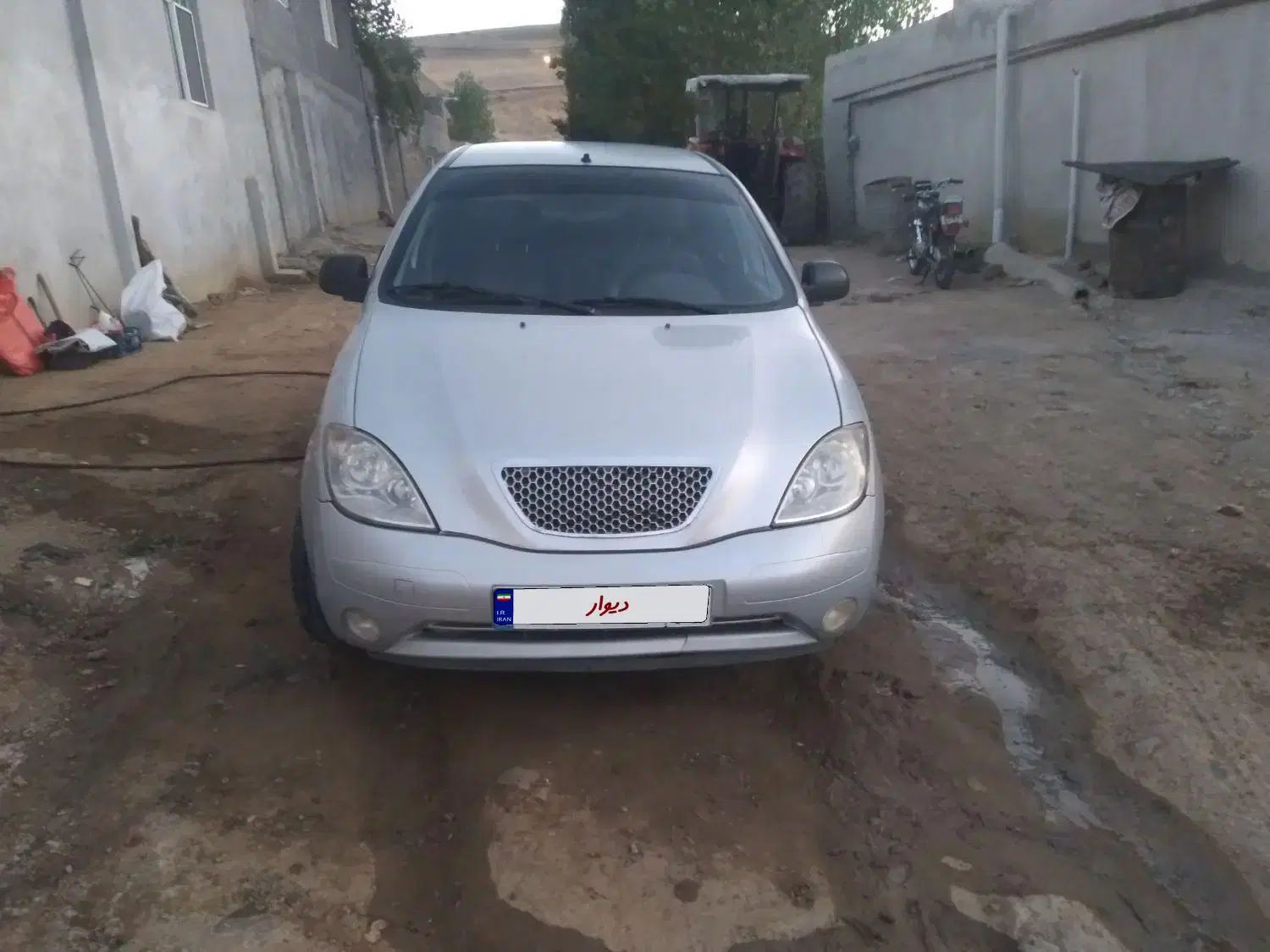 تیبا صندوق دار EX - 1395