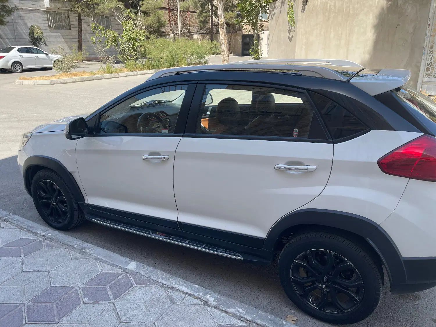 ام وی ام X22 اتوماتیک اسپرت - 1396