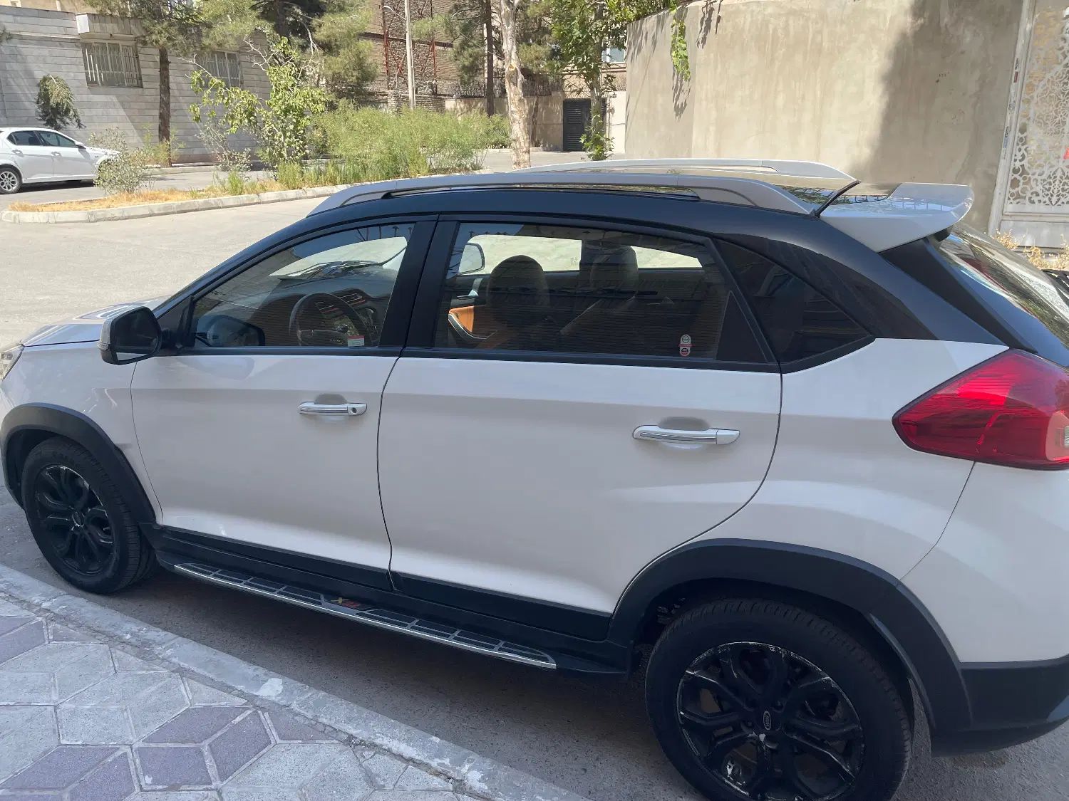 ام وی ام X22 اتوماتیک اسپرت - 1396