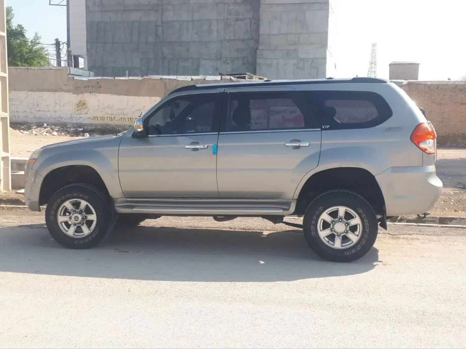 خودرو لندمارک، v7 آگهی ann_20354904