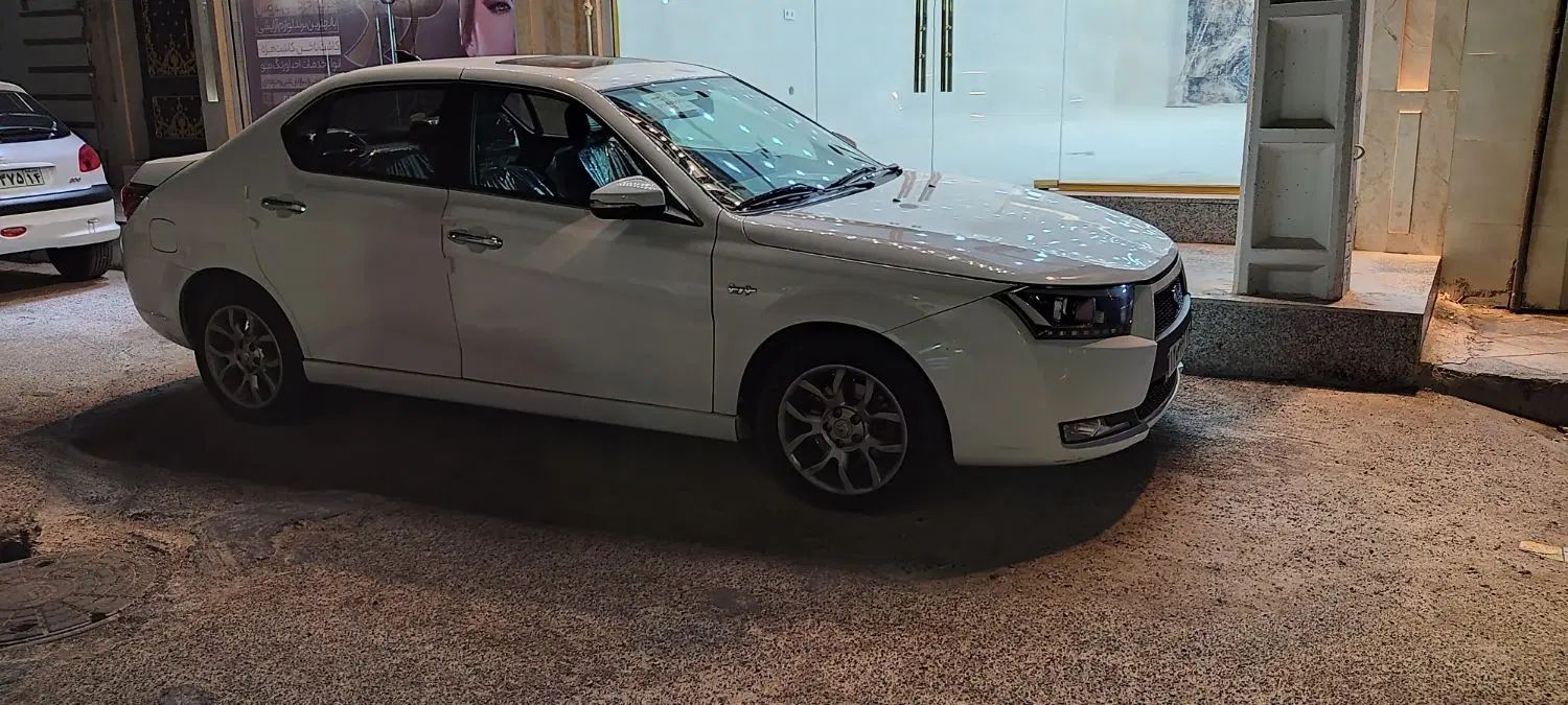 دنا پلاس توربو 6 دنده - 1400