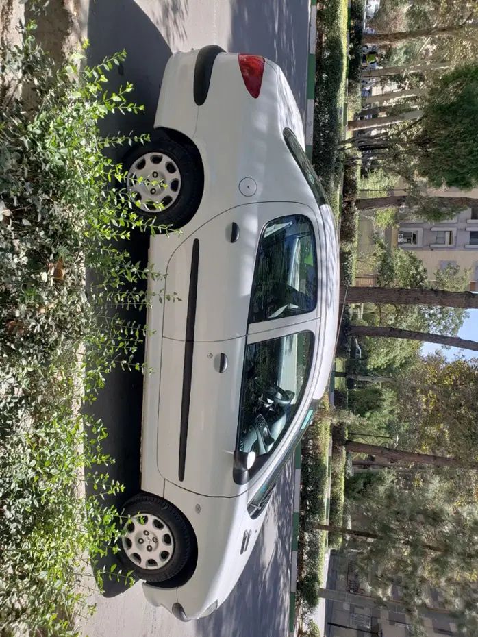 پژو ۲۰۶ صندوق دار v8 - 1397