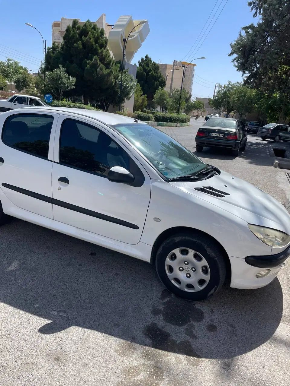 پژو ۲۰۶ صندوق دار v8 - 1398