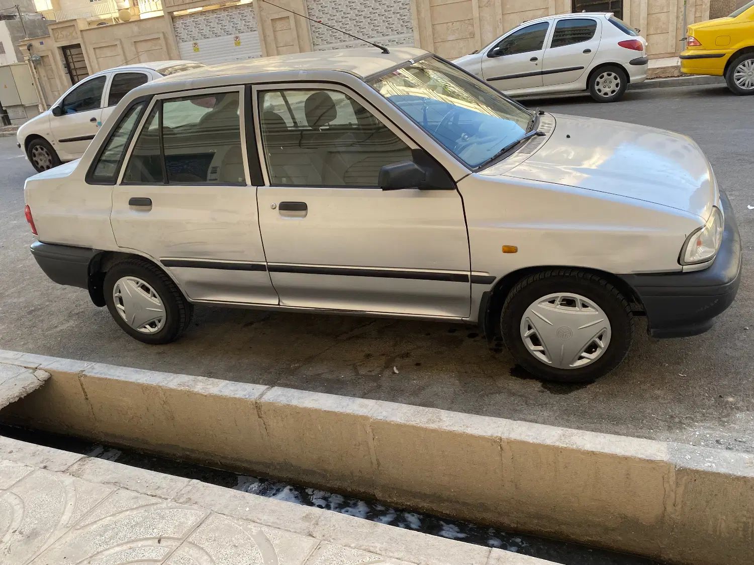 خودرو پراید، 131 آگهی ann_20356789