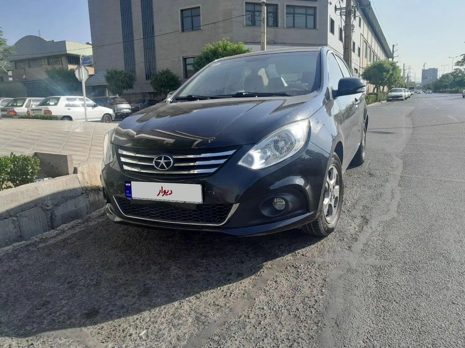 جک J4 اتوماتیک آپشنال - 1402