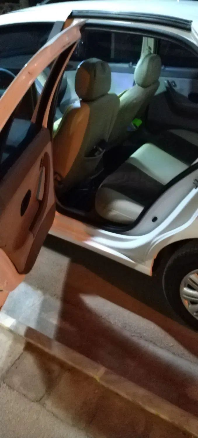 سمند LX XU7 - 1396