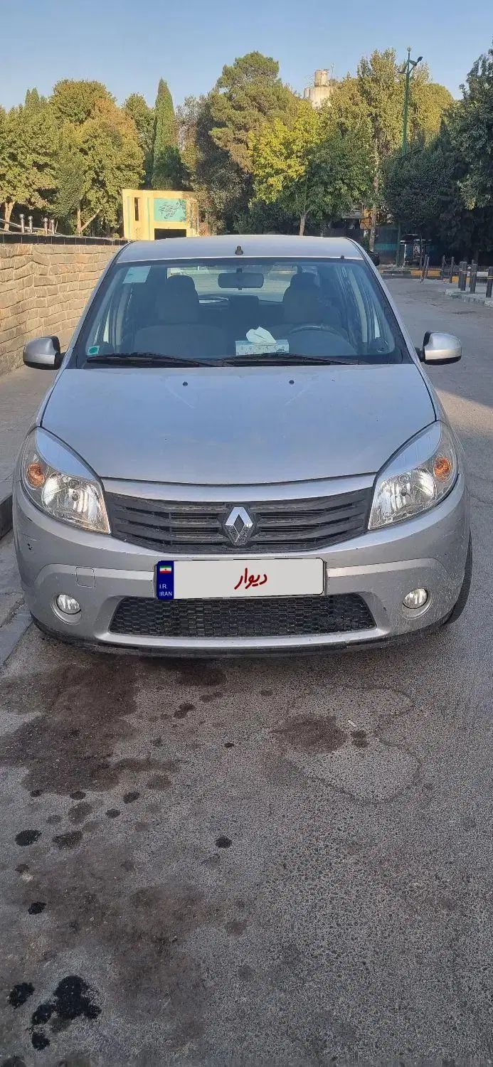 رنو ساندرو اتوماتیک - 1396