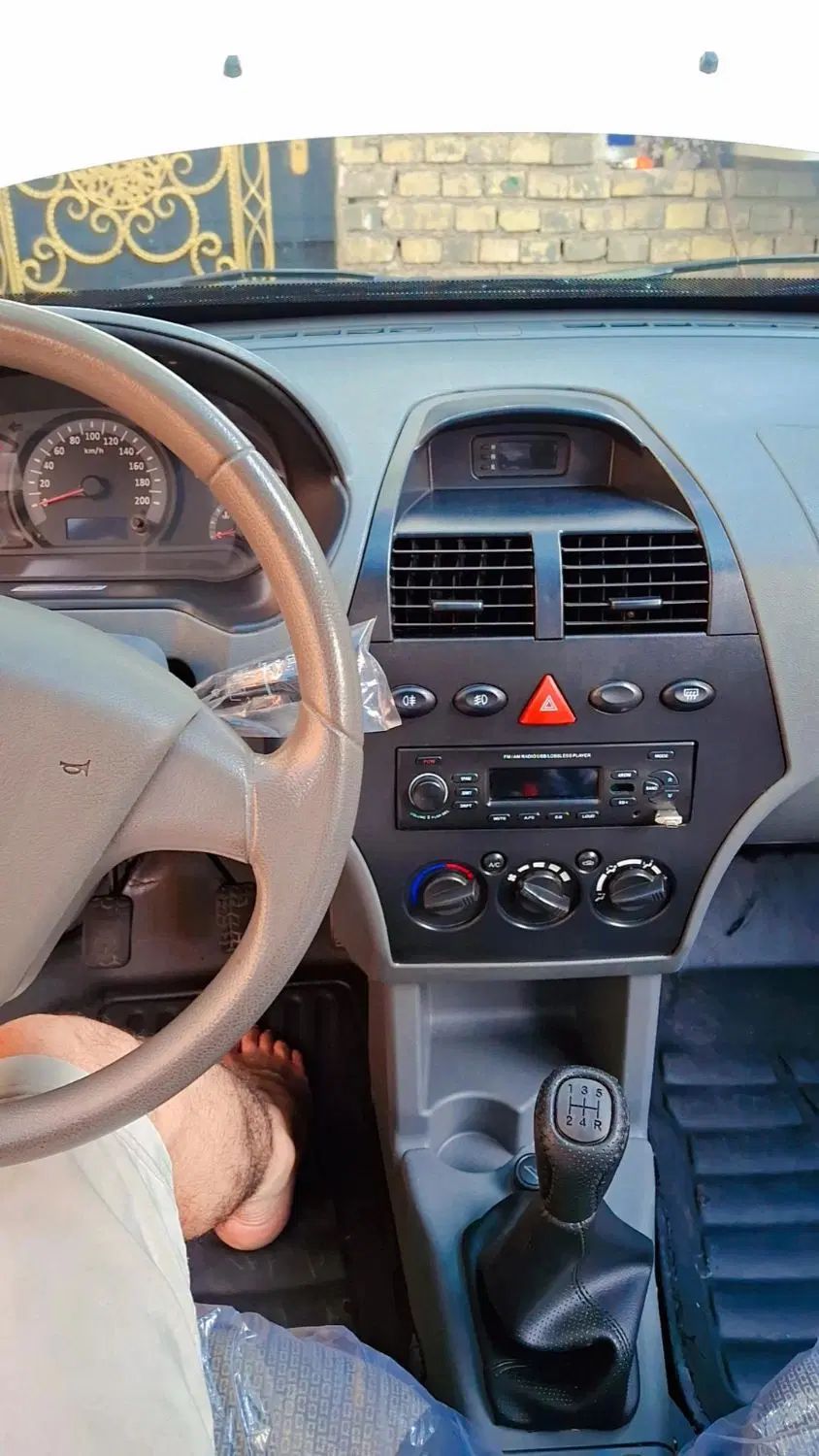 تیبا صندوق دار SX - 1401