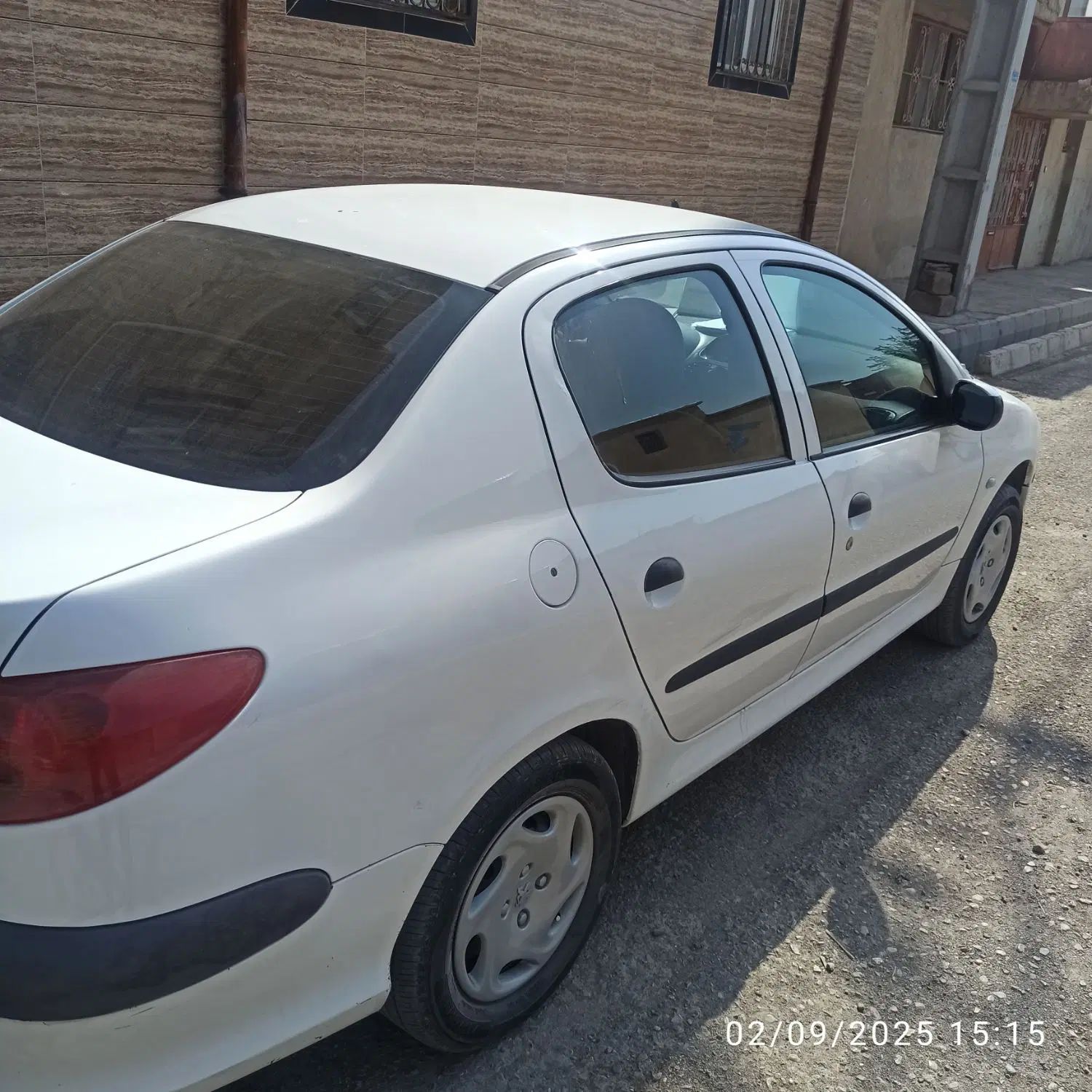 پژو ۲۰۶ صندوق دار v8 - 1395