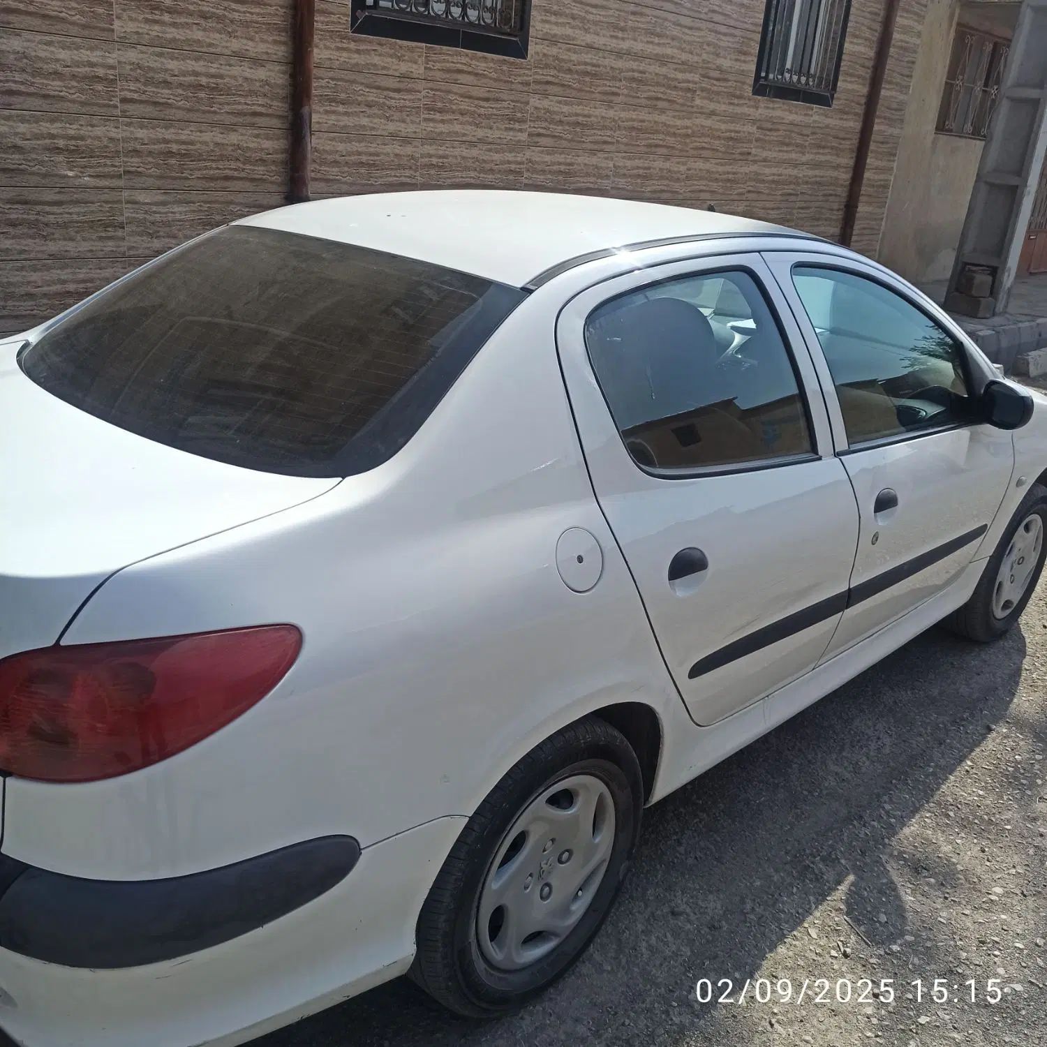 پژو ۲۰۶ صندوق دار v8 - 1395