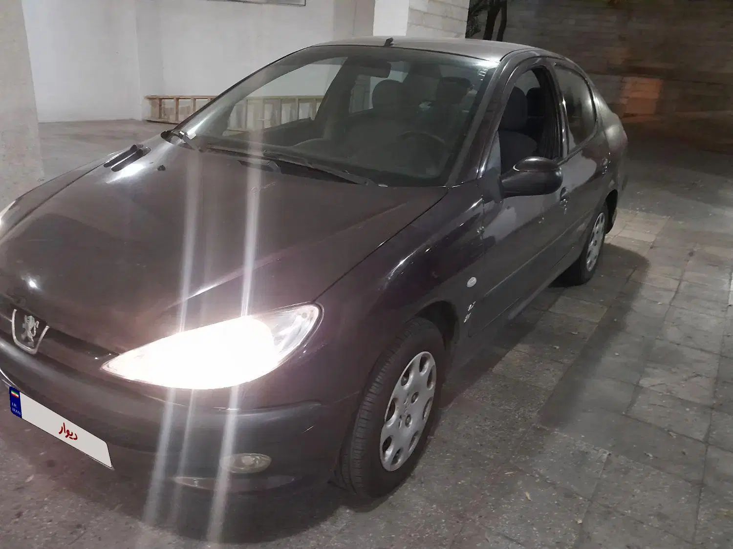 پژو ۲۰۶ صندوق دار v8 - 1394