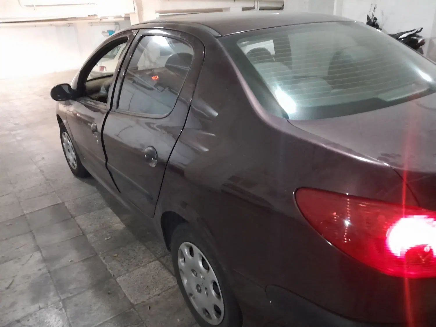 پژو ۲۰۶ صندوق دار v8 - 1394