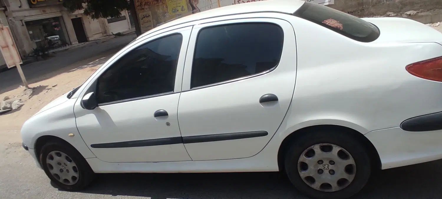 پژو ۲۰۶ صندوق دار v8 - 1393