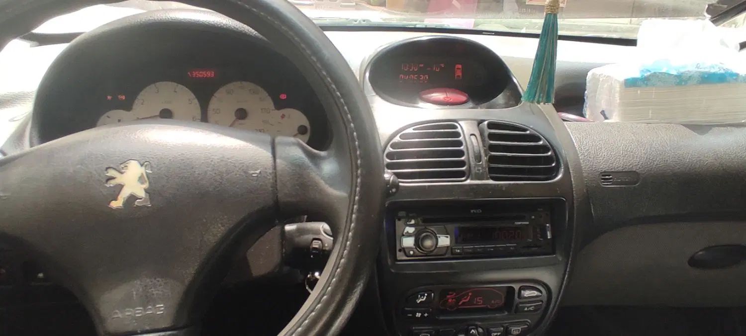 پژو ۲۰۶ صندوق دار v8 - 1393