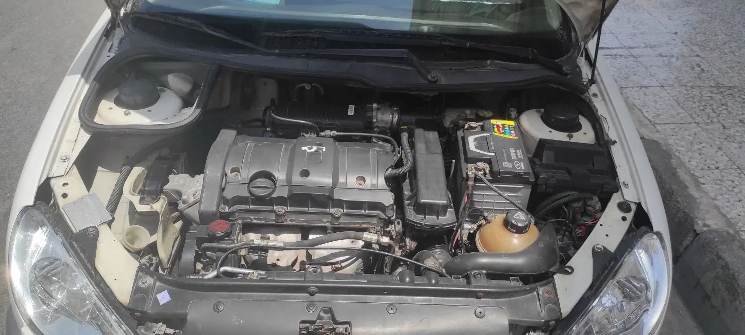 پژو ۲۰۶ صندوق دار v8 - 1393