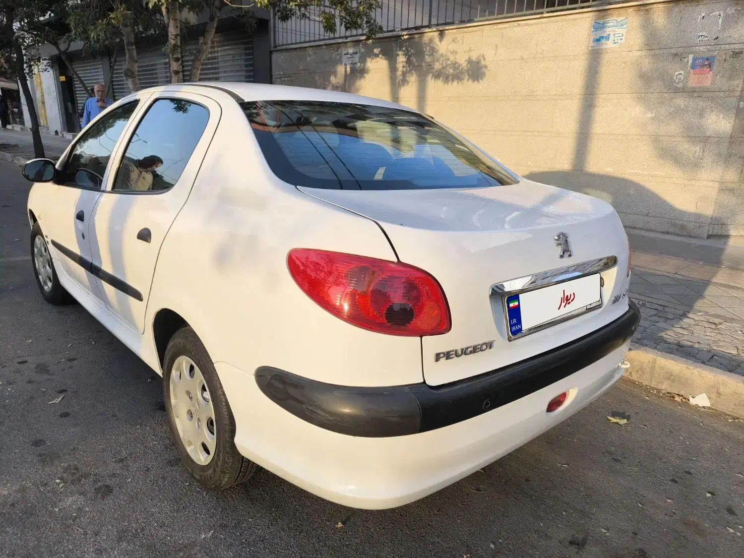 پژو ۲۰۶ صندوق دار v8 - 1397
