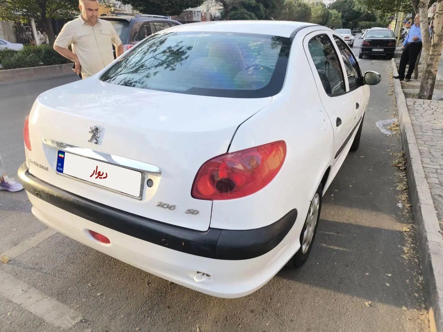 پژو ۲۰۶ صندوق دار v8 - 1397