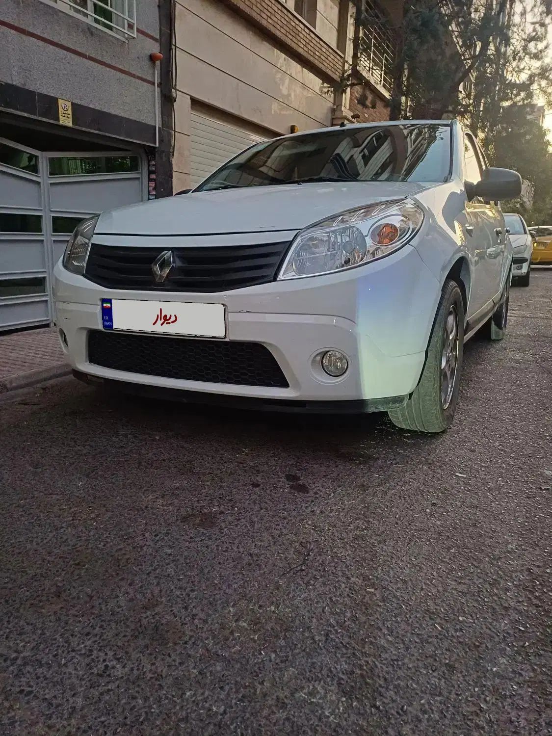 خودرو رنو، ساندرو آگهی ann_20358649