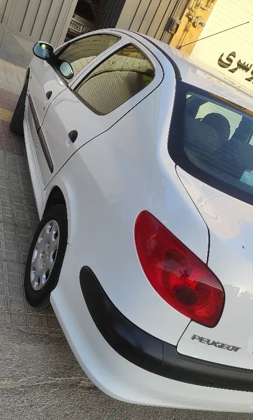 پژو ۲۰۶ صندوق دار v8 - 1396