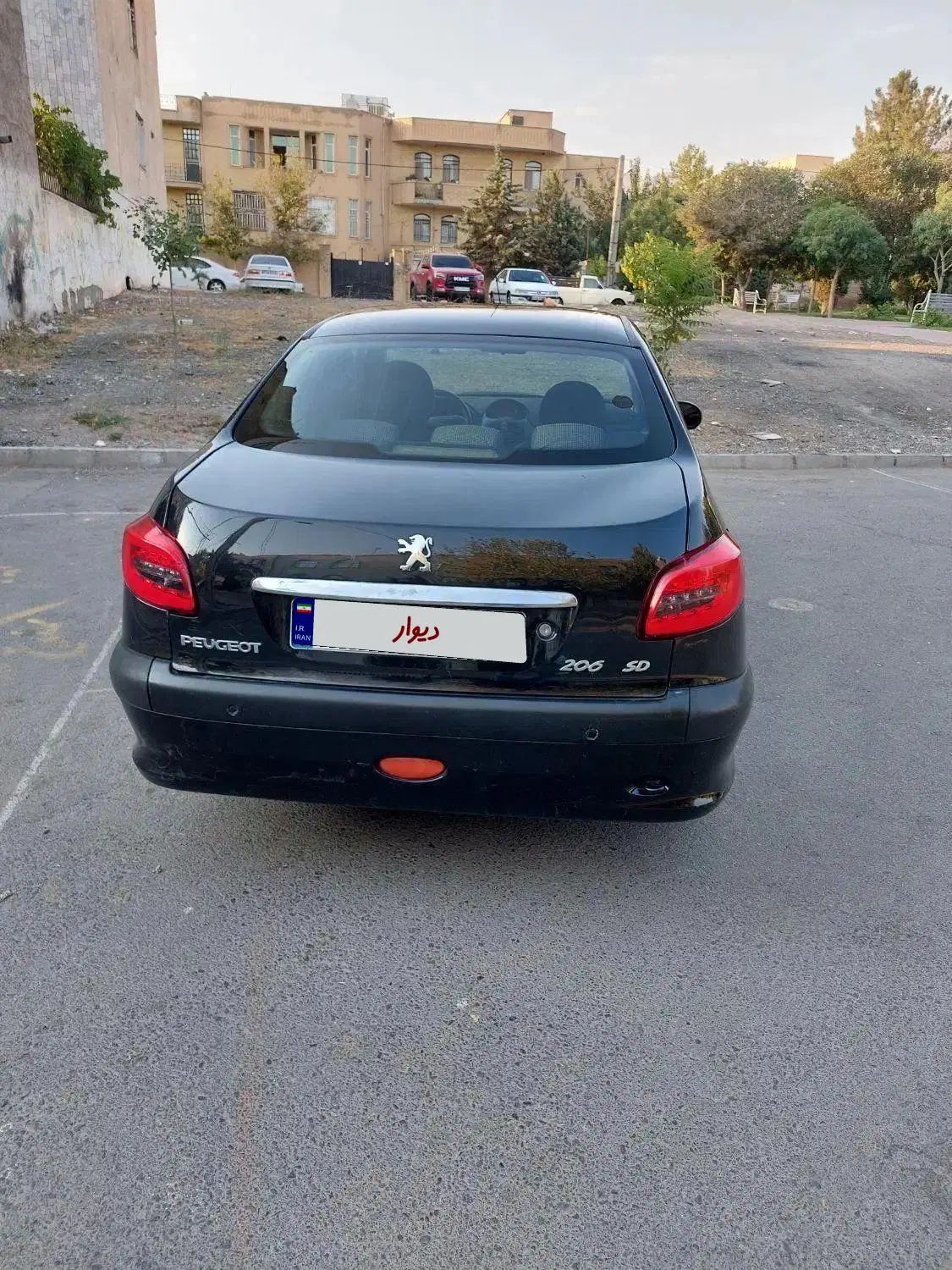 پژو ۲۰۶ صندوق دار v8 - 1395