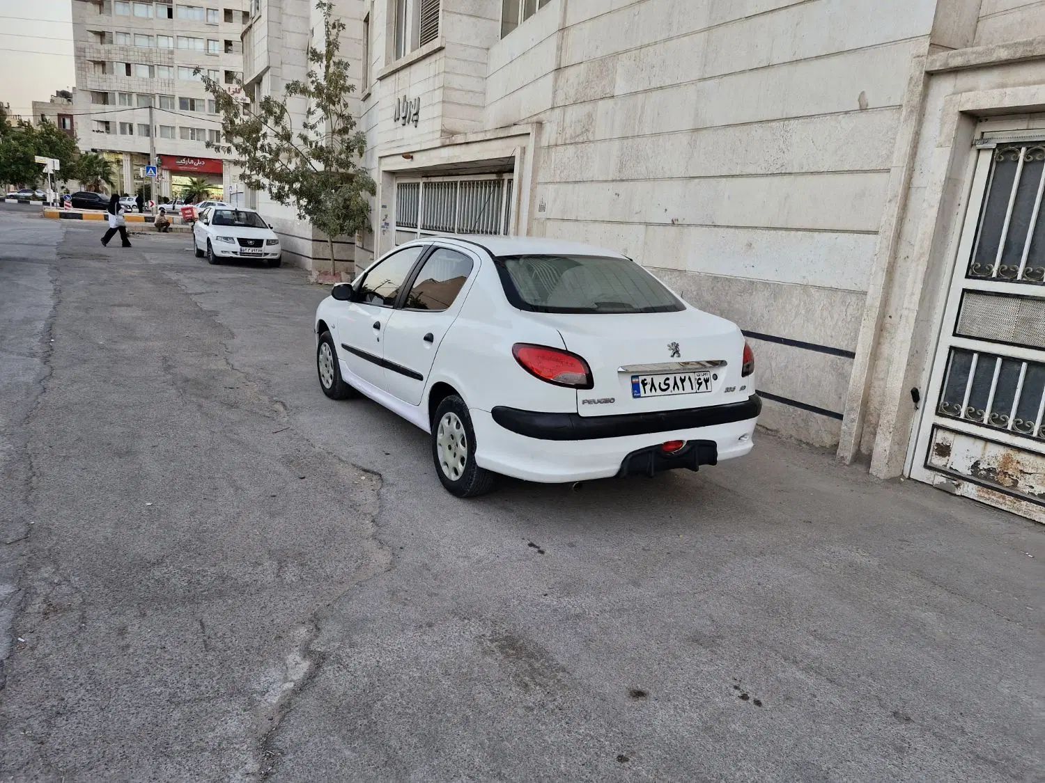 پژو ۲۰۶ صندوق دار v20 - 1387