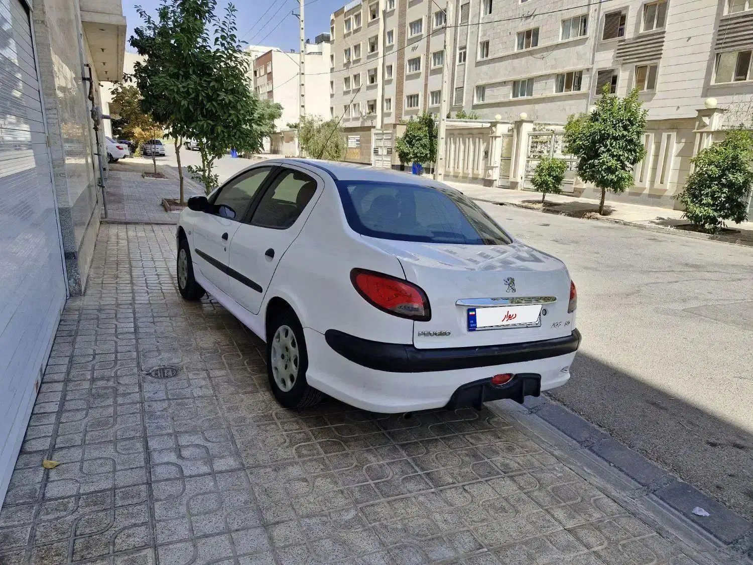 خودرو پژو، ۲۰۶ صندوق دار آگهی ann_20359347