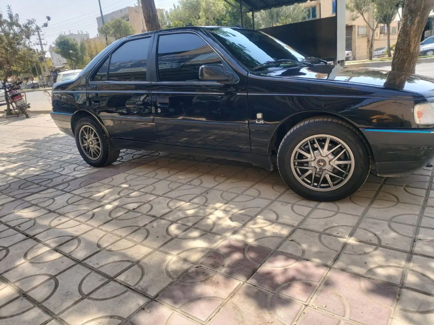 پژو 405 GLX - 1392