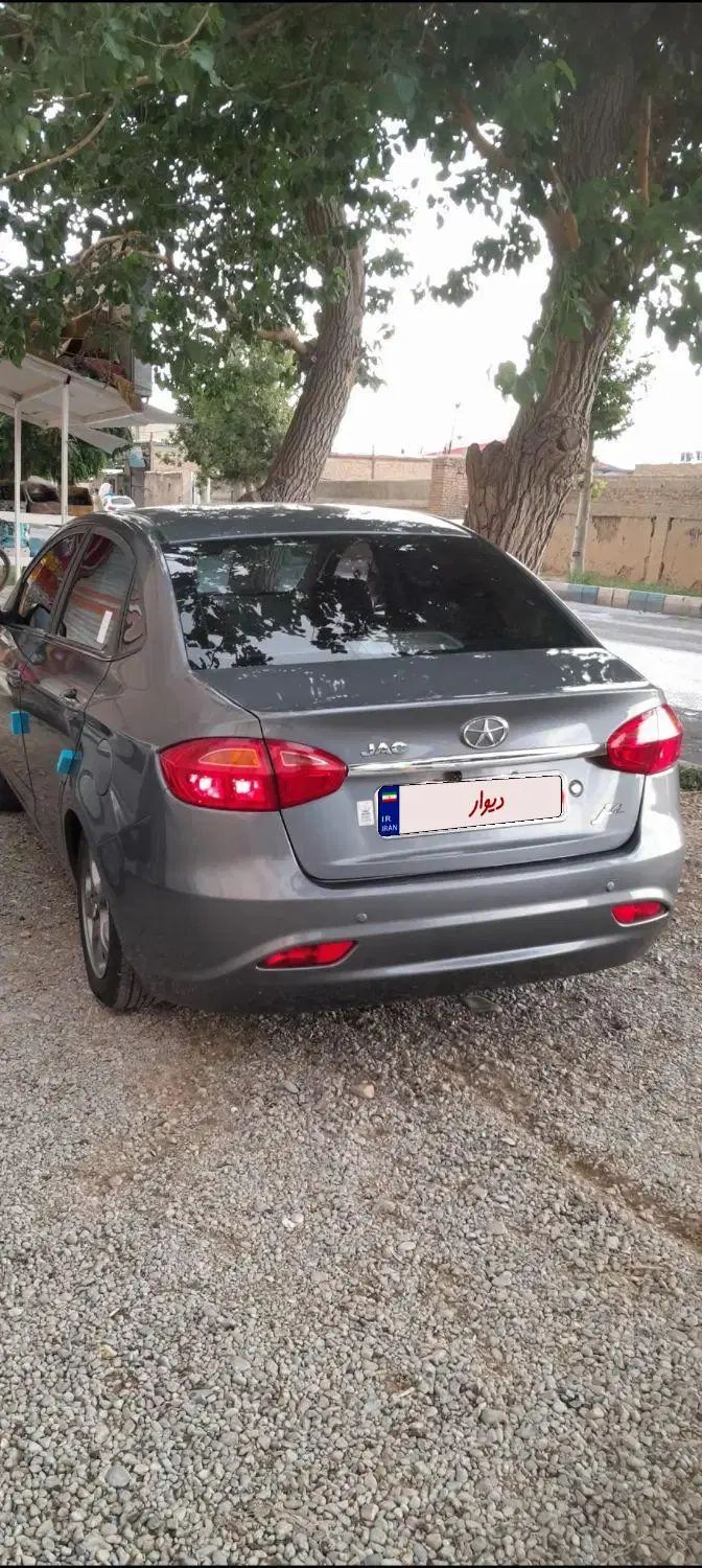 جک J4 اتوماتیک ساده - 1401