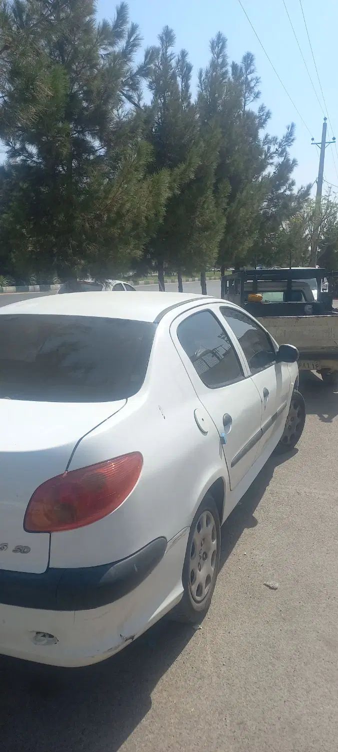 پژو ۲۰۶ صندوق دار v8 - 1390