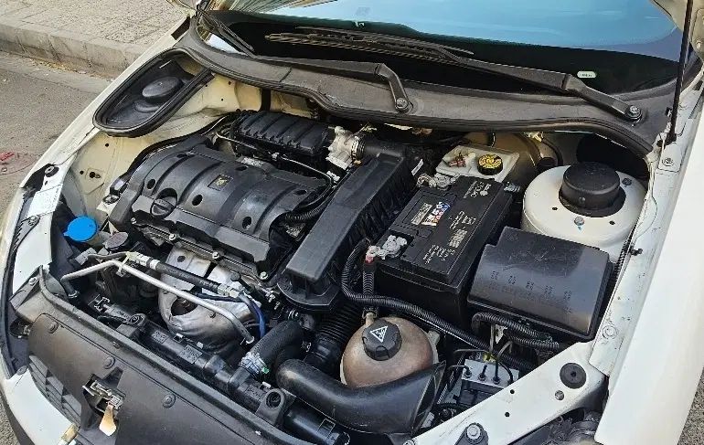 پژو ۲۰۶ صندوق دار v8 - 1396