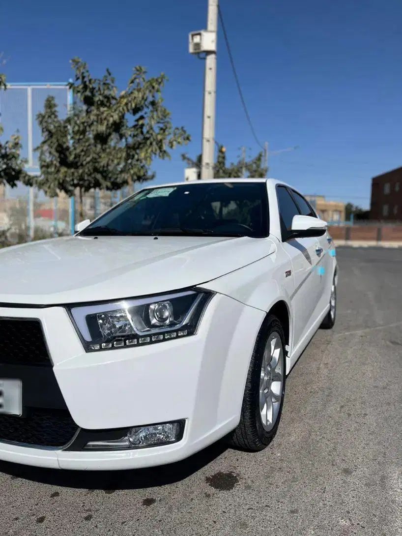 دنا پلاس توربو 6 دنده - 1402