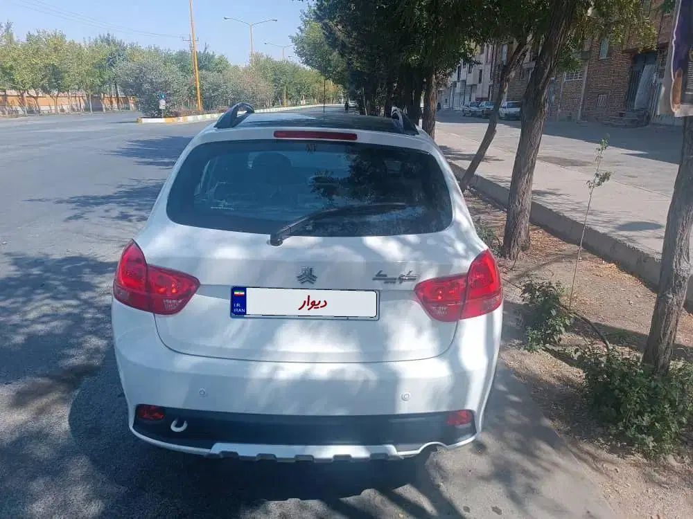 کوییک R دنده‌ای - 1403