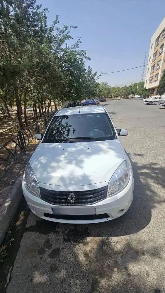 رنو ساندرو اتوماتیک - 1396