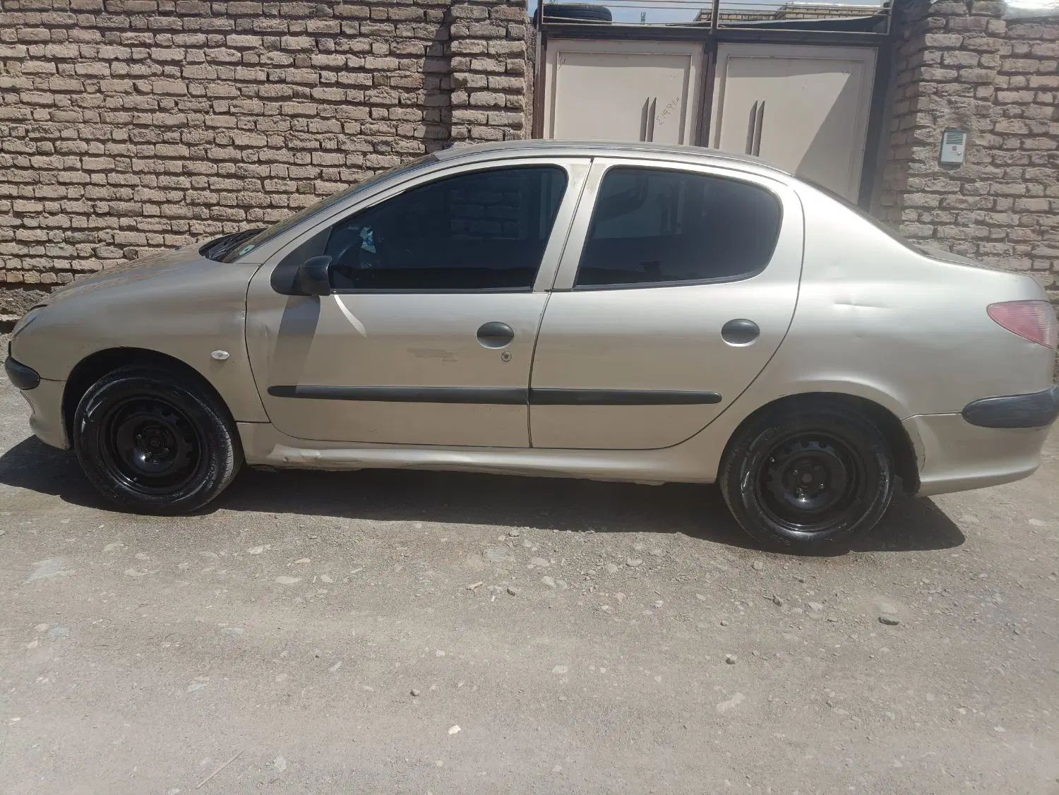 پژو ۲۰۶ صندوق دار v8 - 1385