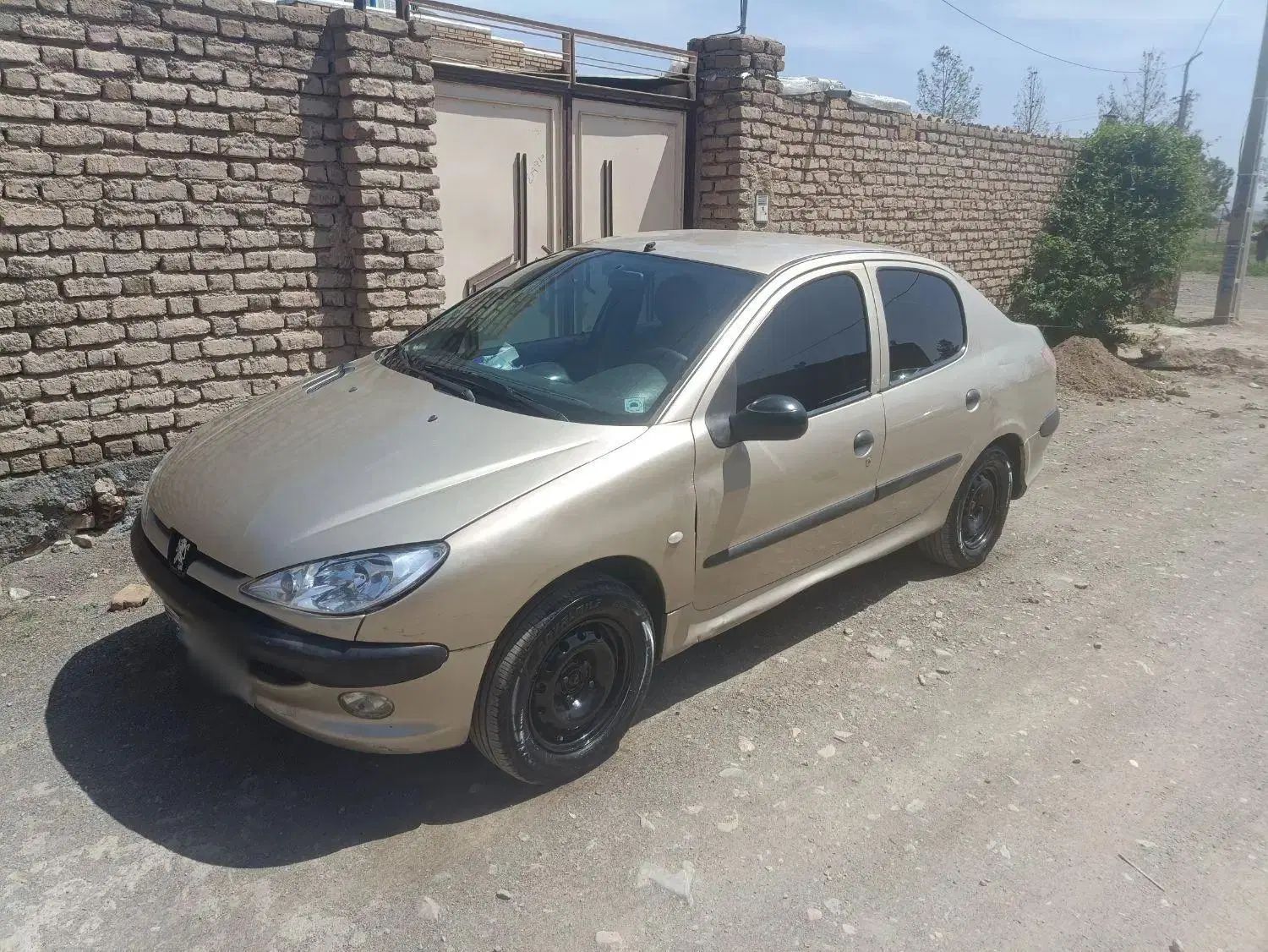 پژو ۲۰۶ صندوق دار v8 - 1385