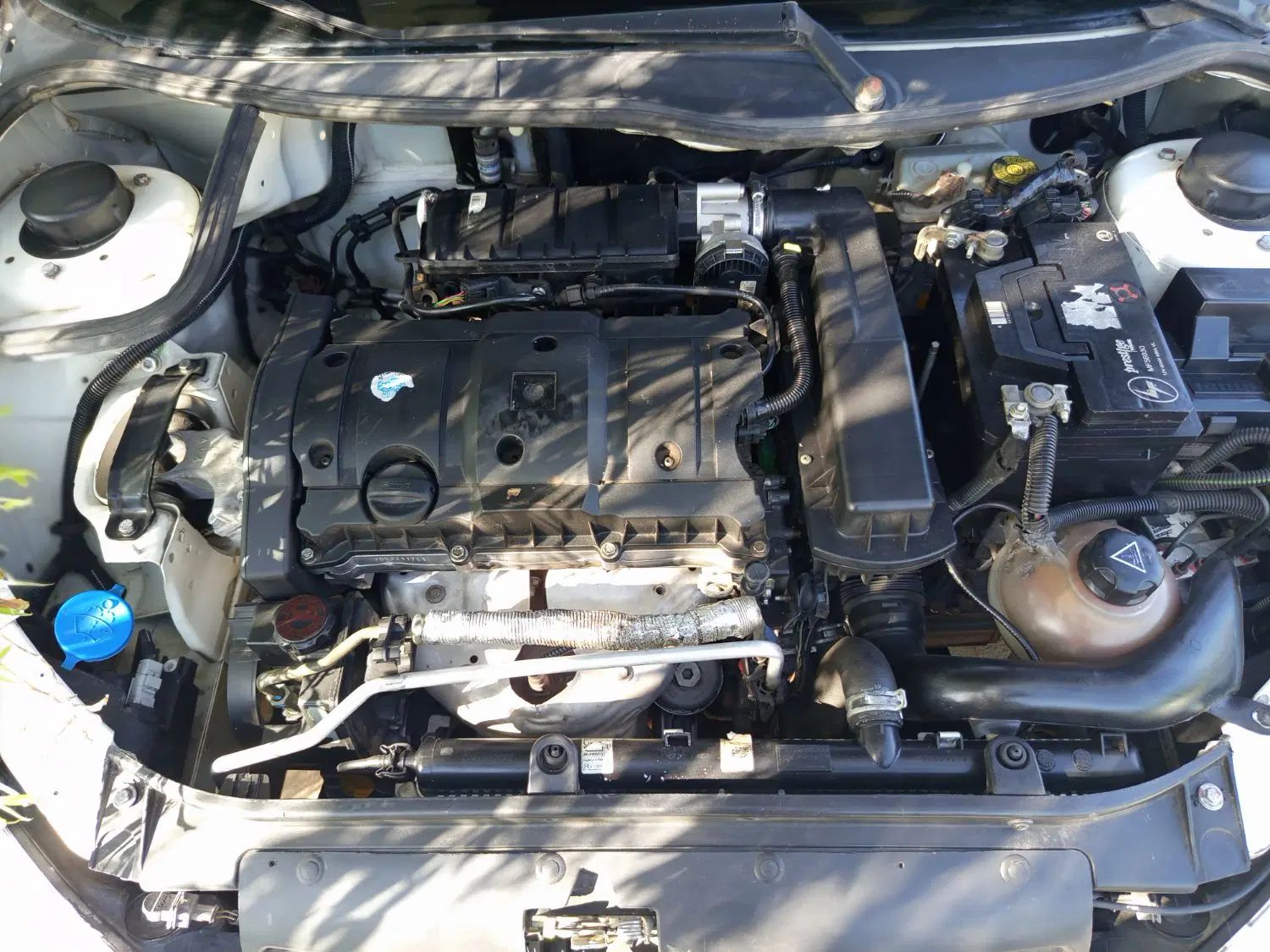 پژو ۲۰۶ صندوق دار v8 - 1396