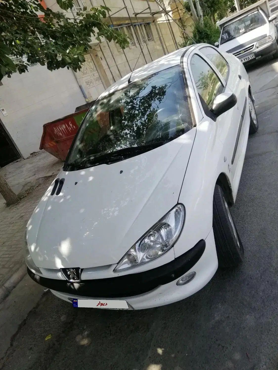 پژو ۲۰۶ صندوق دار v8 - 1392