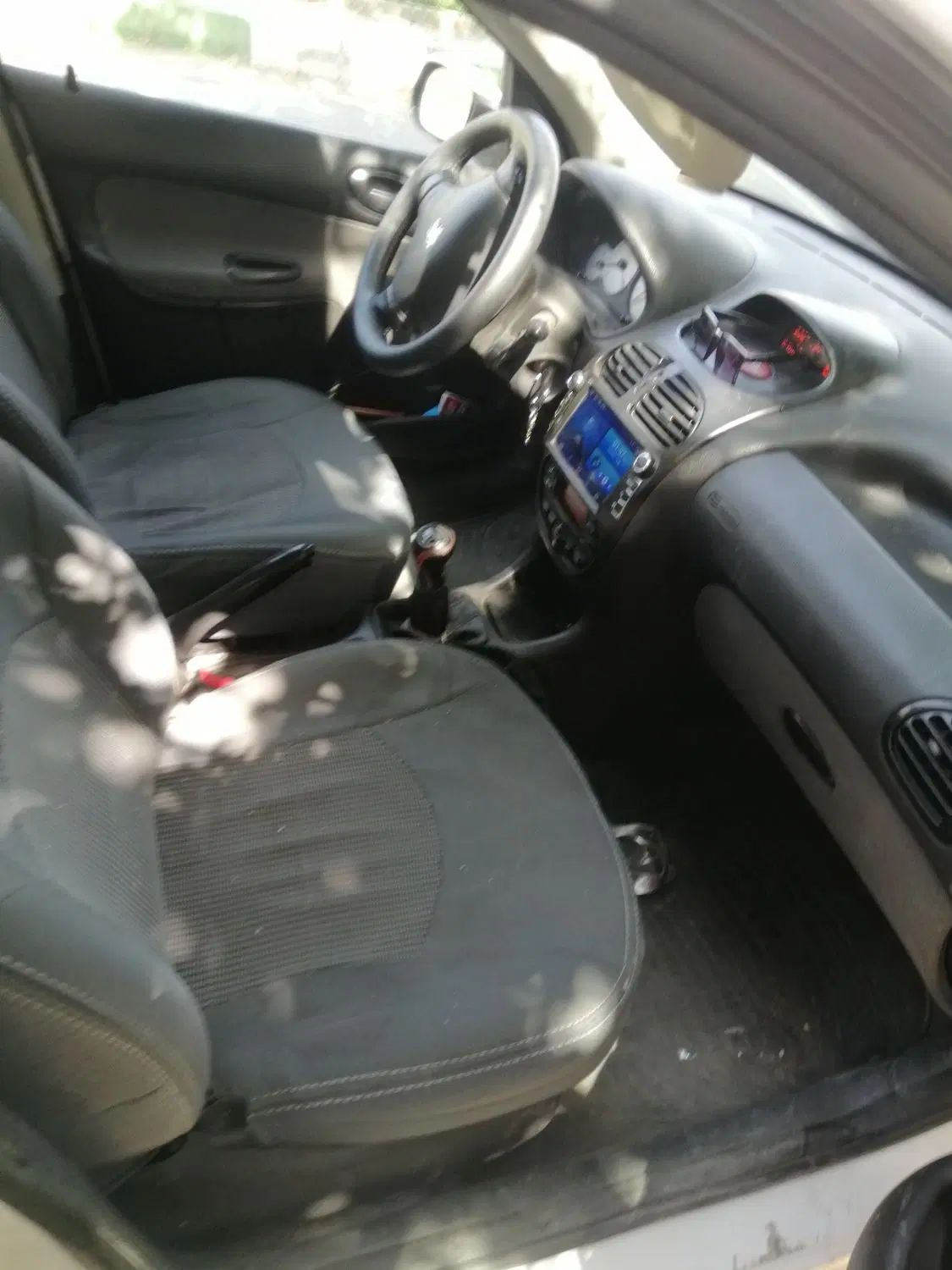 پژو ۲۰۶ صندوق دار v8 - 1392