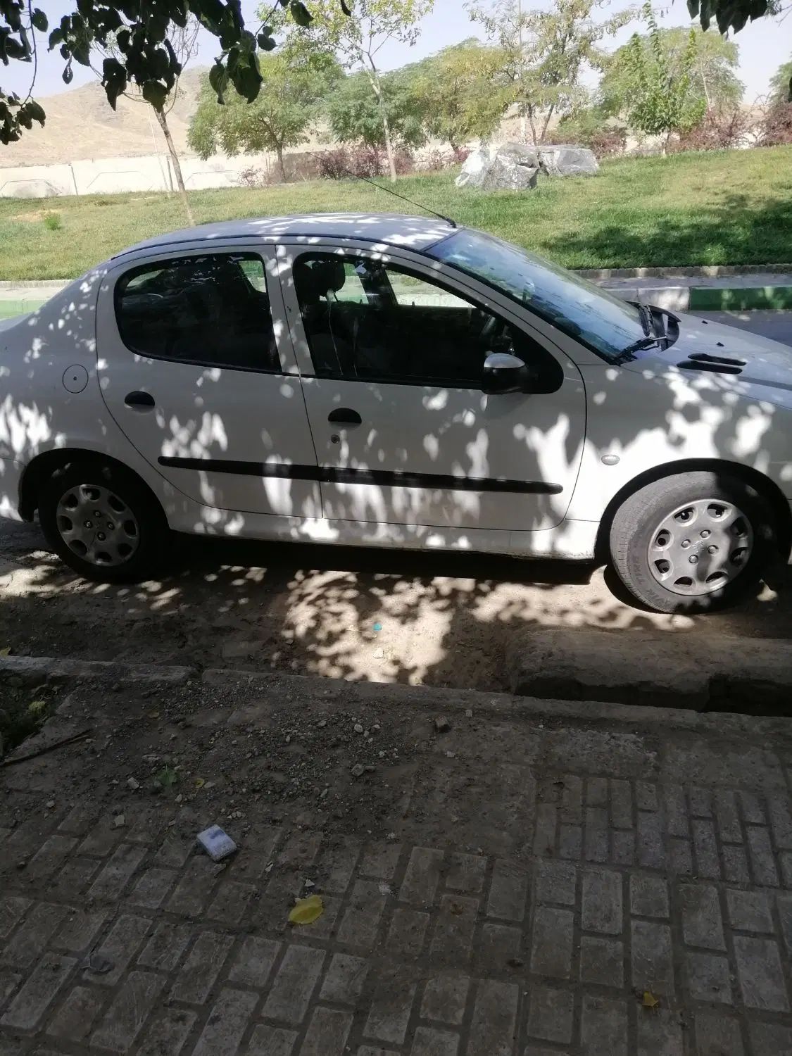 پژو ۲۰۶ صندوق دار v8 - 1392